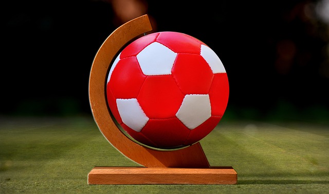 超远三分命中，全队抱头